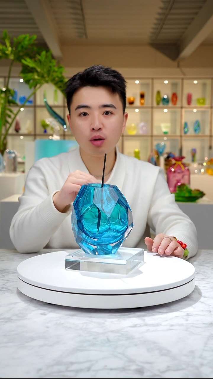 手工艺品琉璃宝石蓝钻石切面香薰瓶