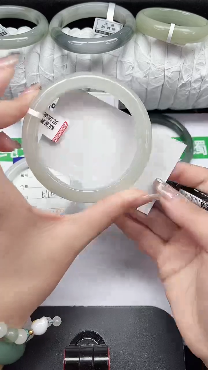 未镶嵌手镯石英质玉114-62/63