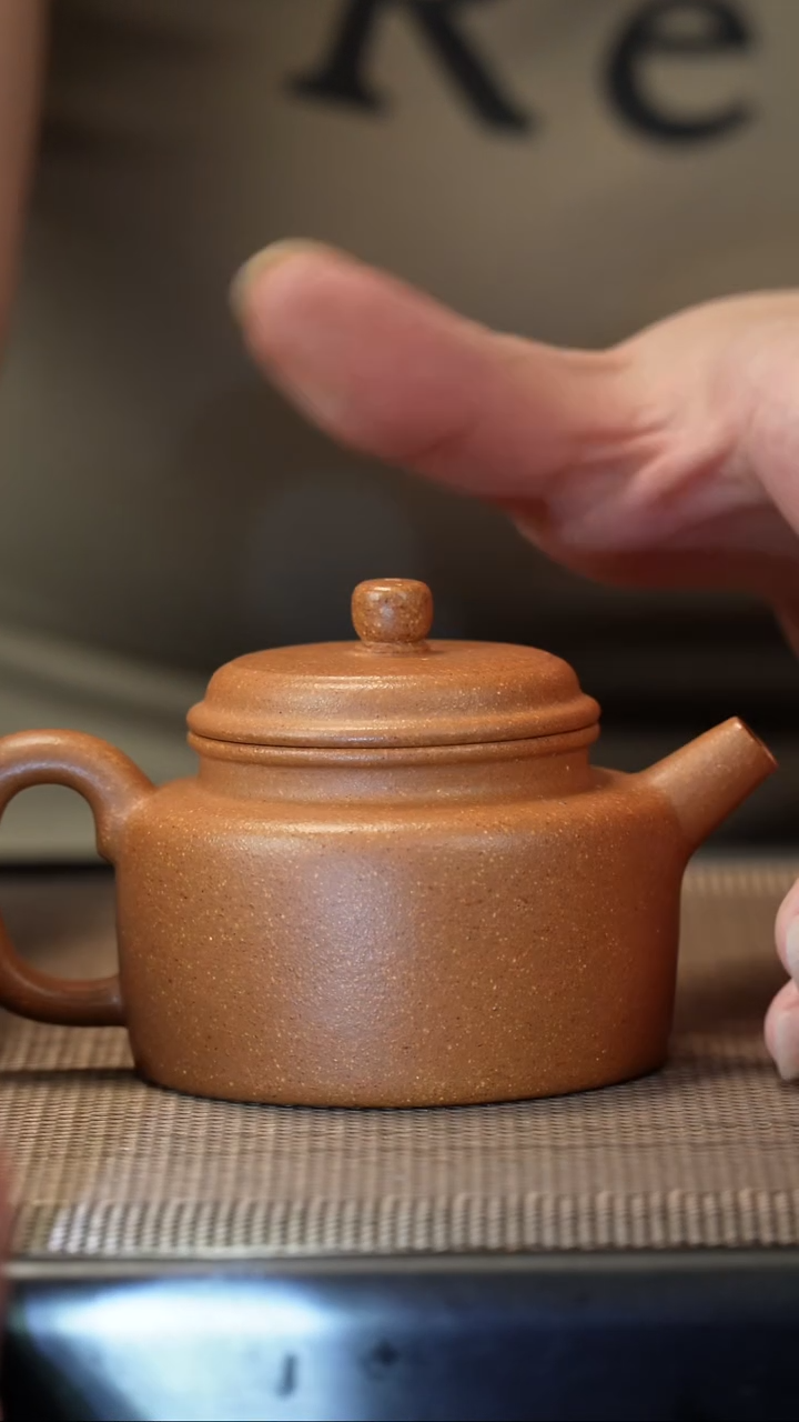茶壶紫砂黄金段德钟120CC