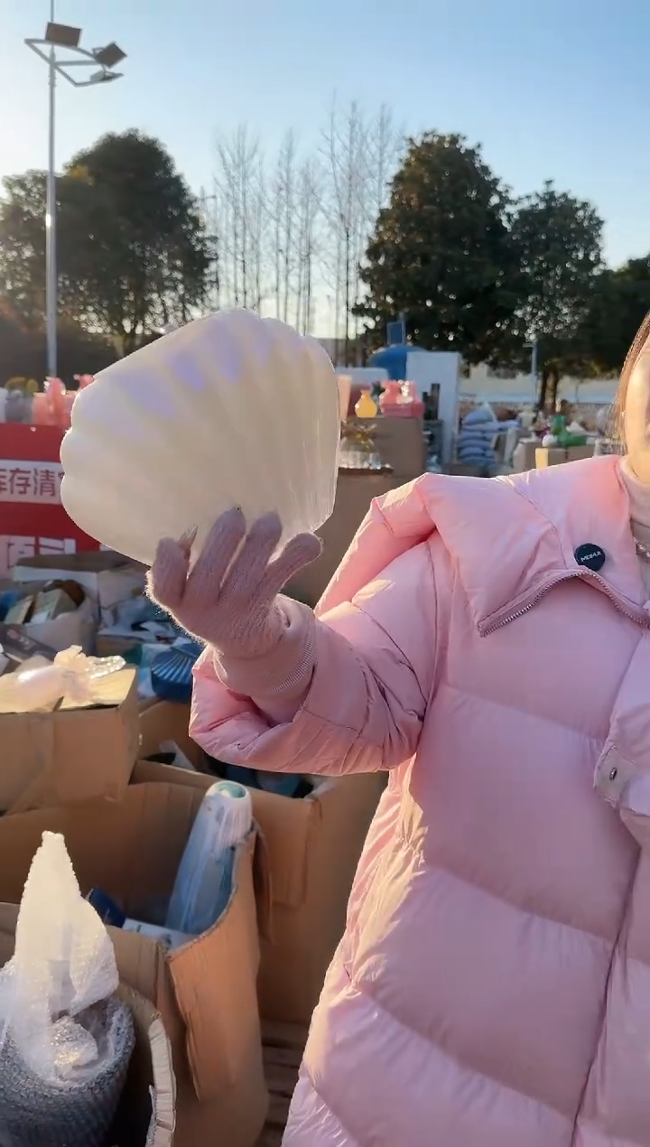 【闪购商品】玻璃安琪微瑕花瓶--Y34AN