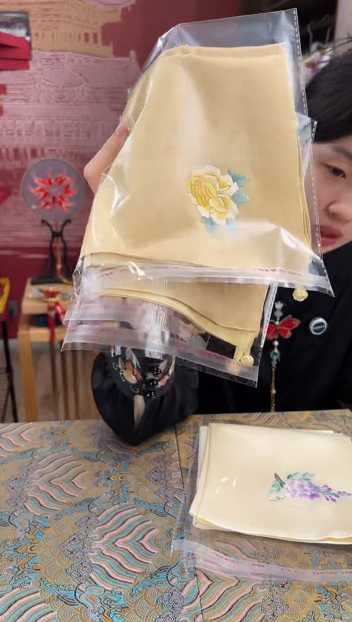 【闪购商品】刺绣苏绣手工刺绣100桑蚕丝方巾