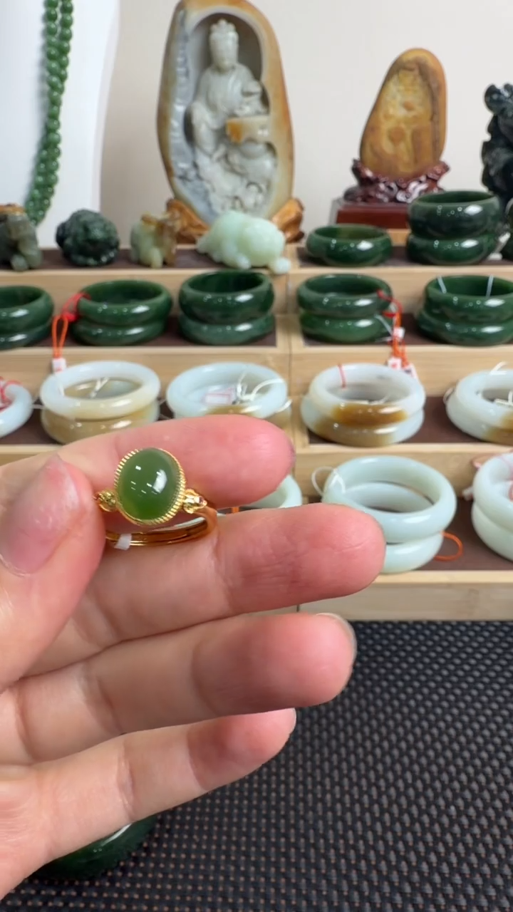颈饰银S925镶嵌和田玉戒指