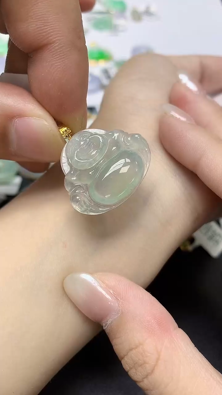 翡翠18K金镶嵌颈饰天然缅甸翡翠A货