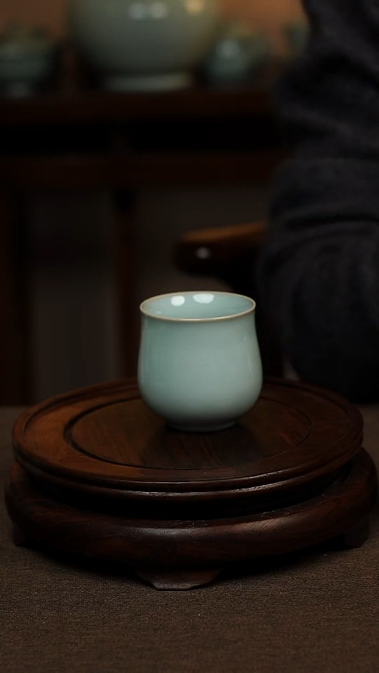 瓷片天青色全手工玉兰杯120ml微瑕不带礼盒