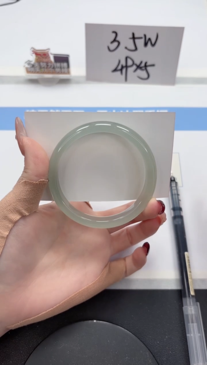 【闪购商品】石英质玉手镯未镶嵌A140-58.8