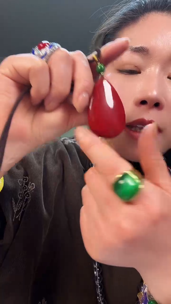 【闪购商品】树脂制品0000000T546