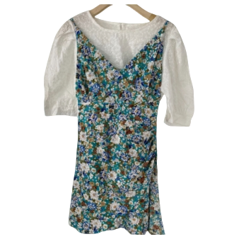 D3107绣花不规则碎花吊带+连衣裙