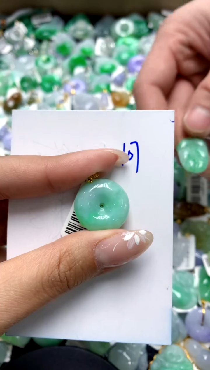 【闪购商品】翡翠颈饰18K金镶嵌1111111111111111111