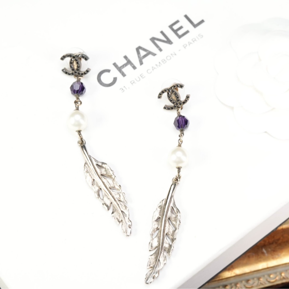 95新 Chanel/香奈儿 柚礼中古/香奈儿羽毛扫肩耳钉lz509414