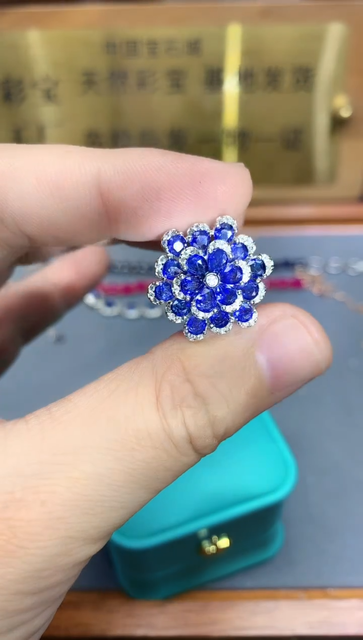 【闪购商品】蓝宝石戒指银S925镶嵌........