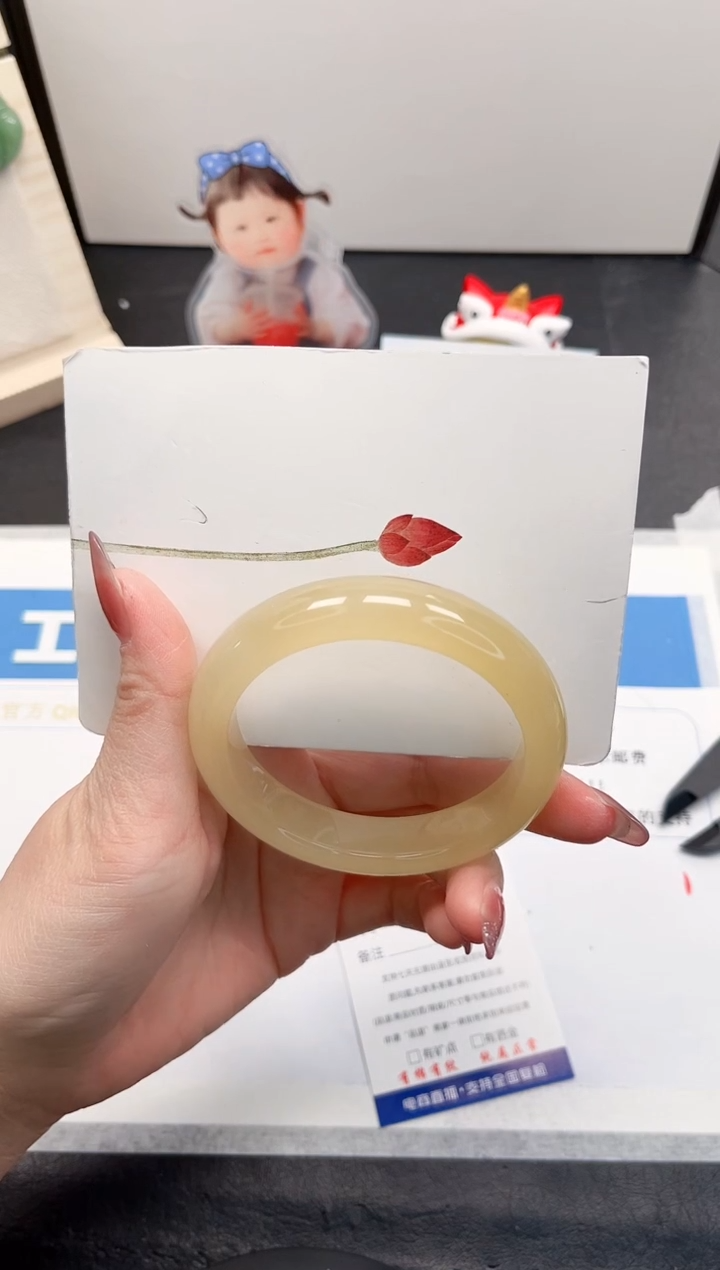 【闪购商品】石英质玉手镯未镶嵌244-59