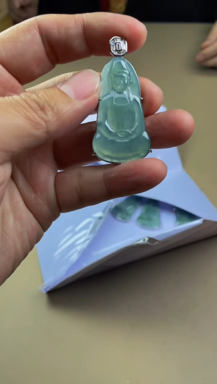 【闪购商品】定制翡翠未镶嵌       2636