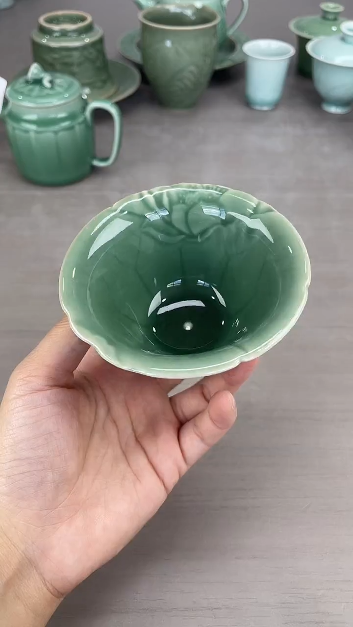 青瓷仓储福利清仓