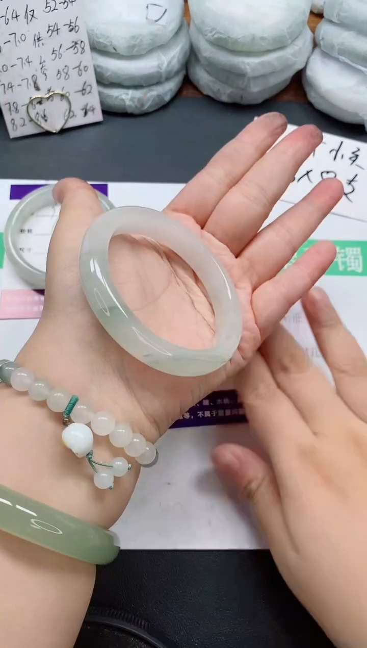 未镶嵌手镯石英质玉341/57-58