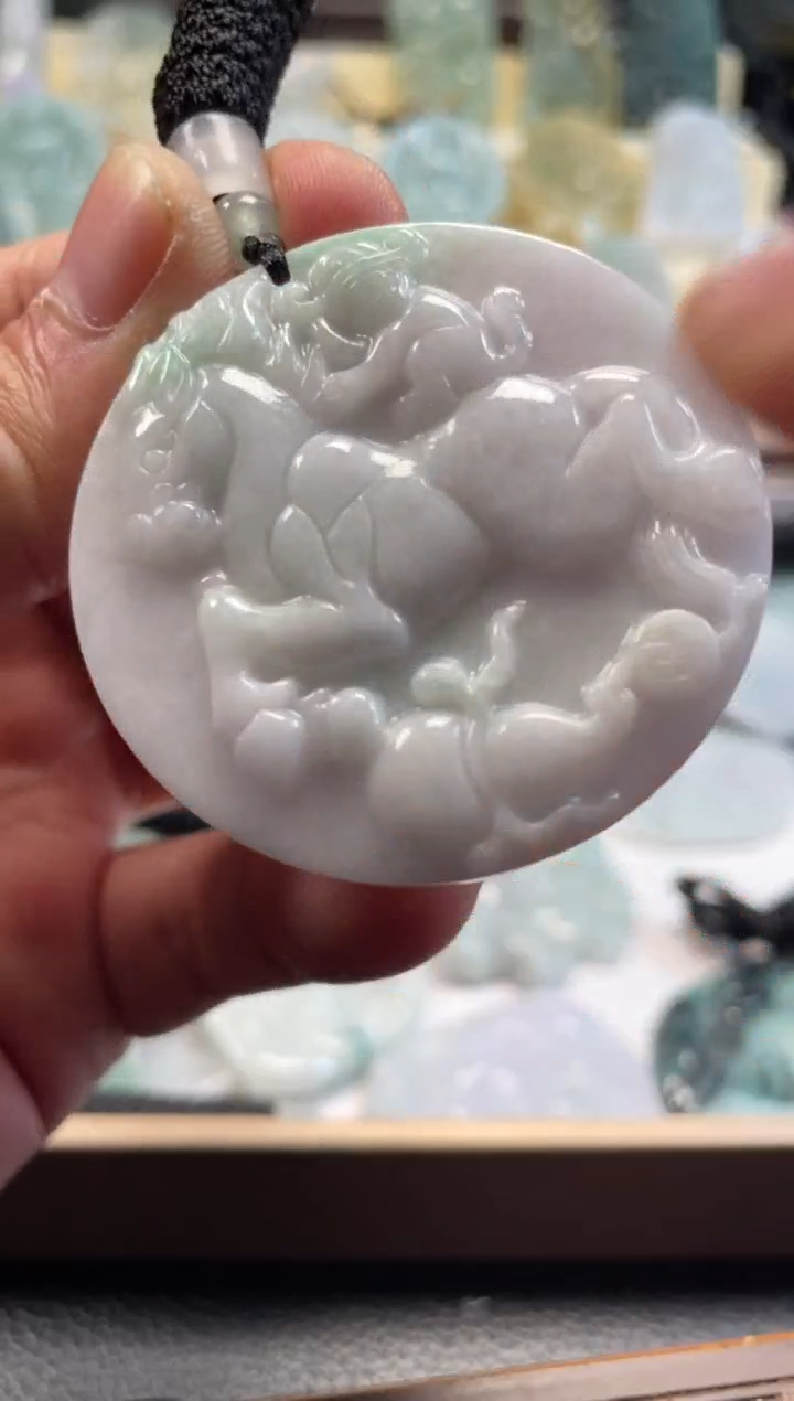 颈饰未镶嵌翡翠12/18/046