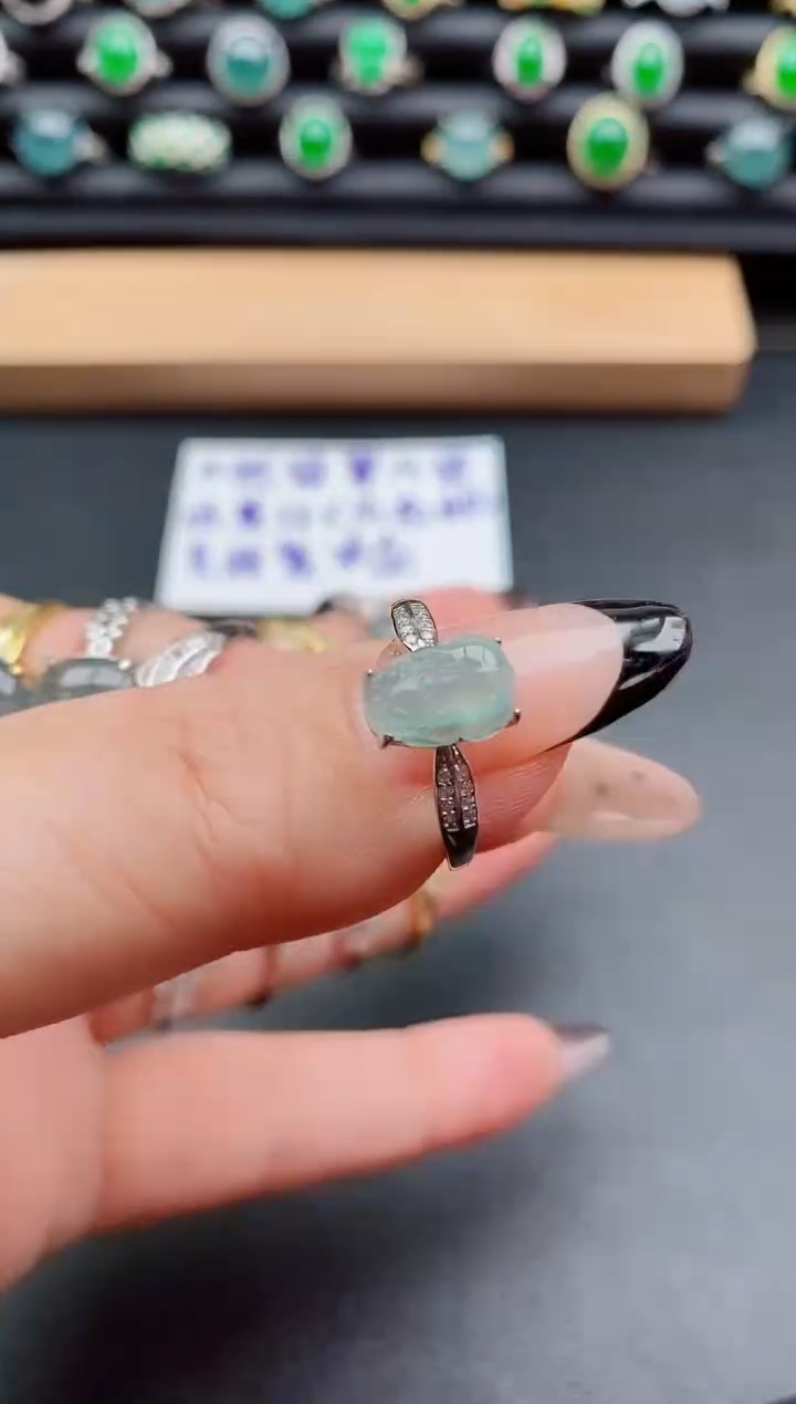 银S925镶嵌戒指翡翠1