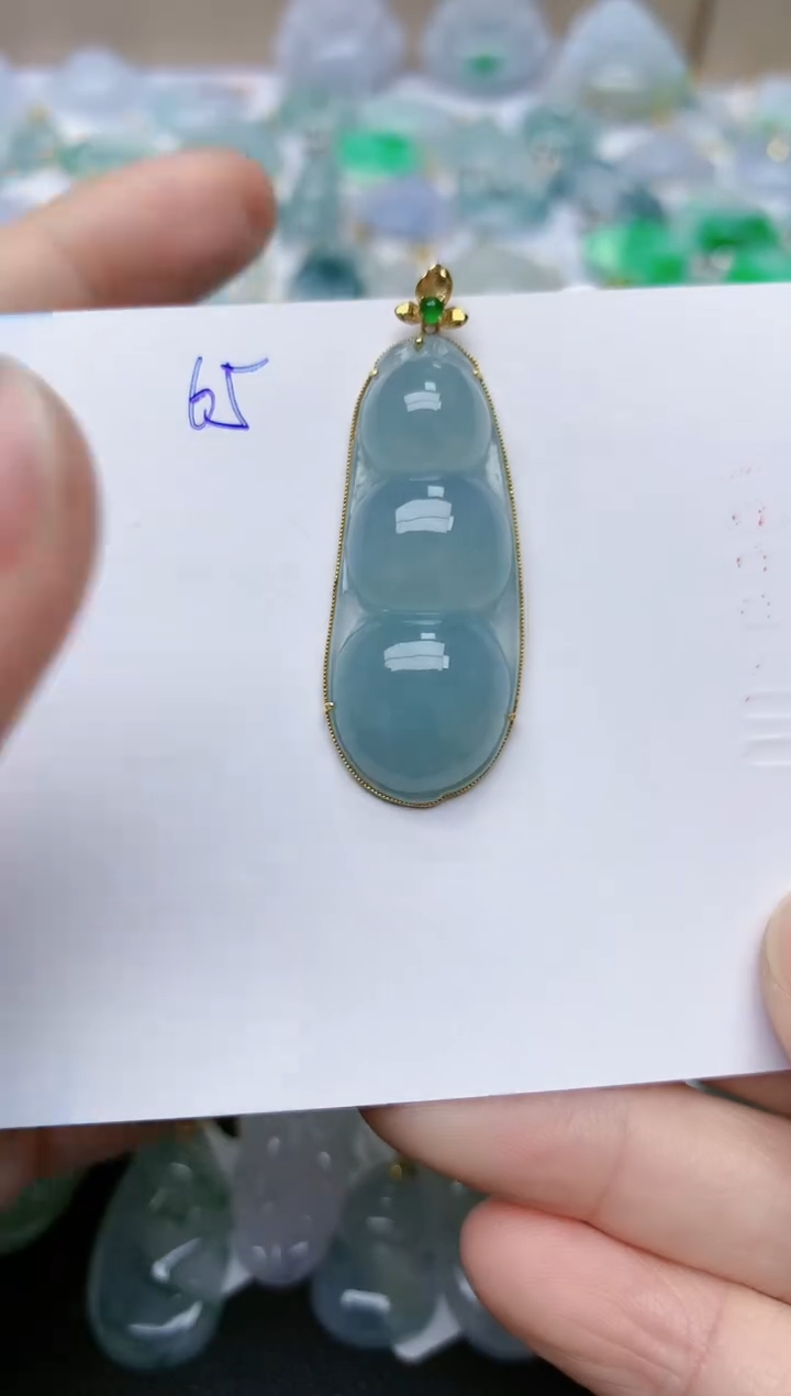 【闪购商品】翡翠颈饰18K金镶嵌65天然翡翠A货    
