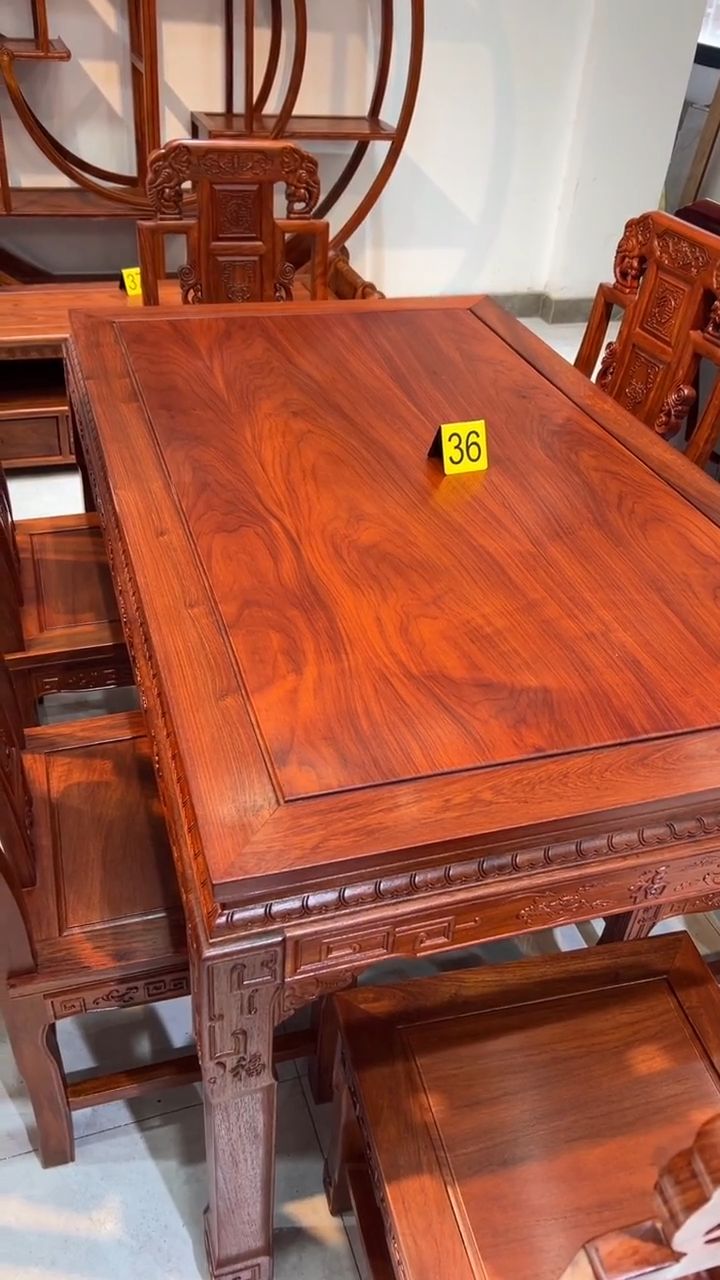 花梨木类成套家具湖*1桌6椅大果紫檀