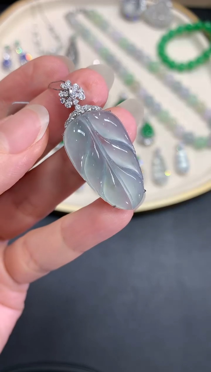 【闪购商品】翡翠吊坠(不含链)18K金镶嵌A640|4800