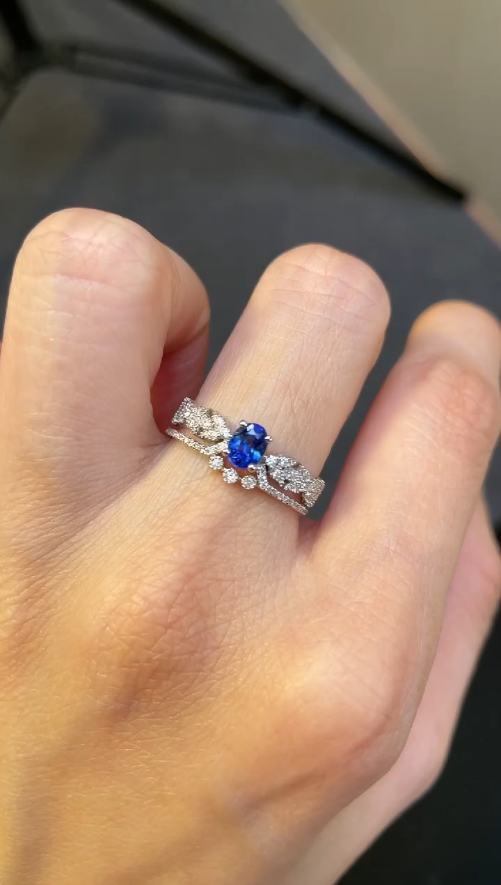 【闪购商品】蓝宝石戒指18K金镶嵌主石：0.58ct