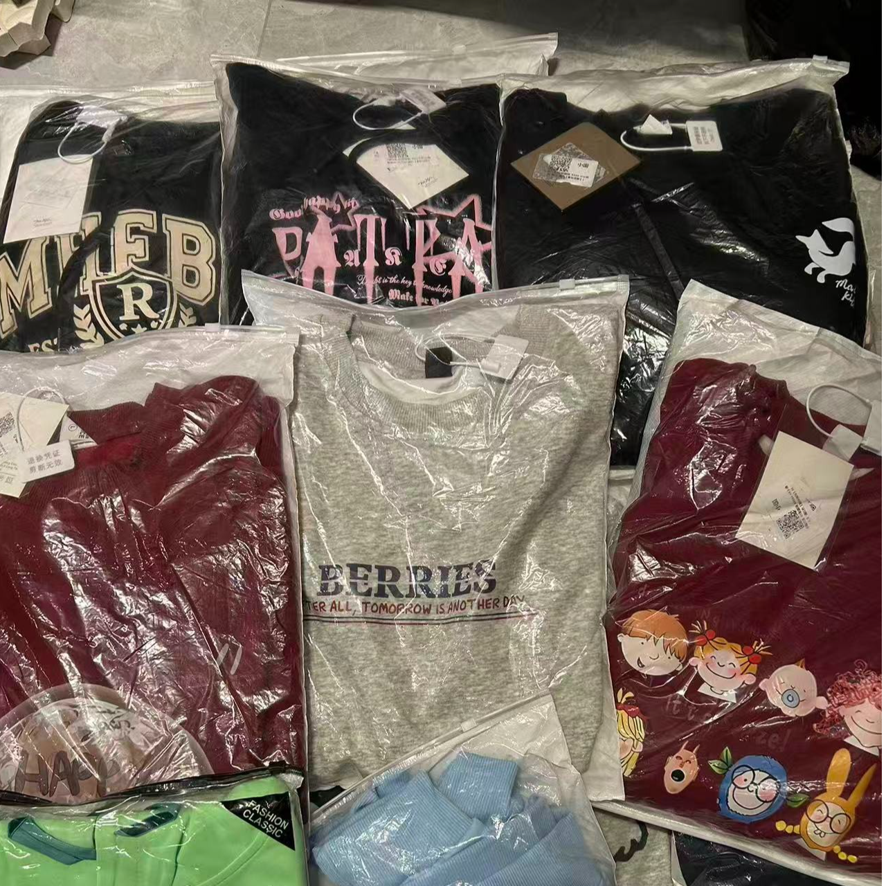 0-25拼接合格品短款牛角扣立领休闲冬季女款网红