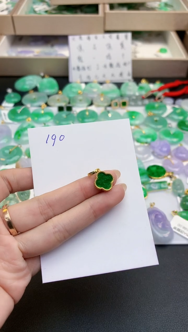 颈饰未镶嵌翡翠天然缅甸A货翡翠