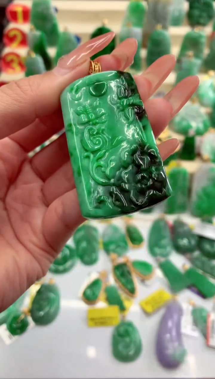 翡翠18K金镶嵌吊坠(不含链)挂件