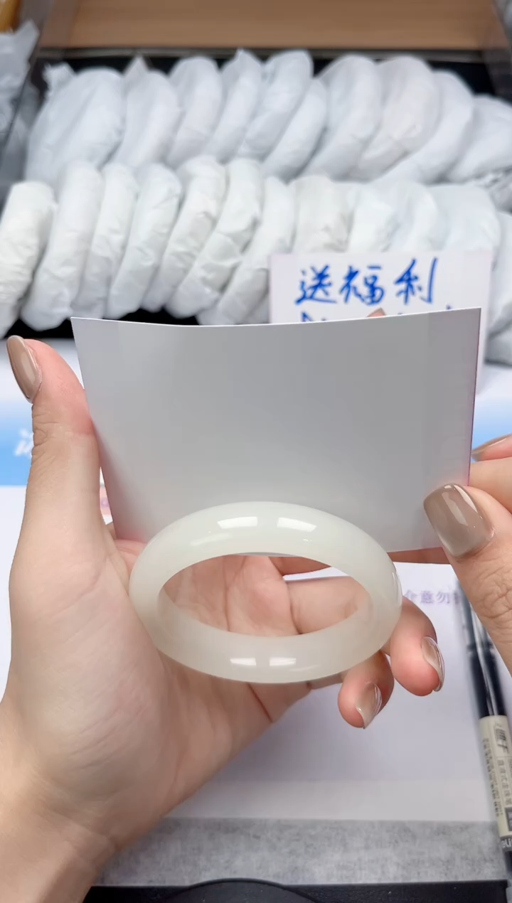 未镶嵌手镯石英质玉4-54.2