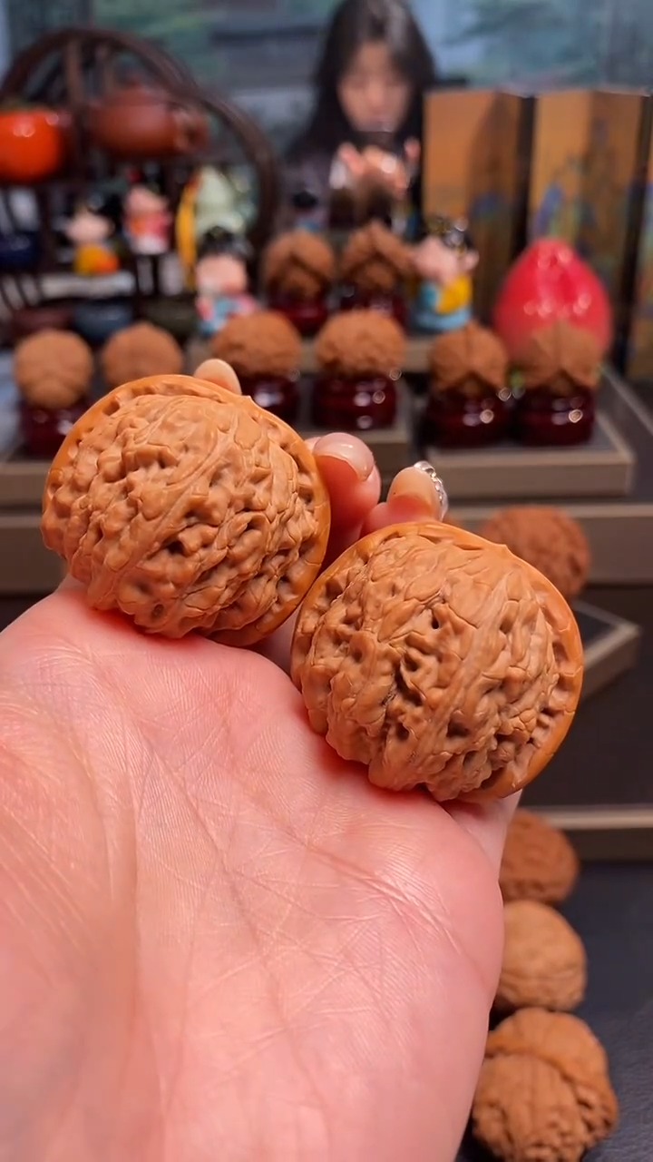 【闪购商品】文玩核桃把件H695白狮子40