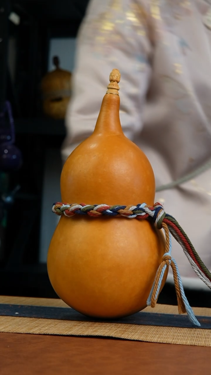 568号 天然热水酒葫芦 一物一拍（有瑕介意勿拍）