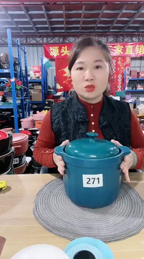 【闪购商品】271瑕疵3.5绿锅带盖。。。