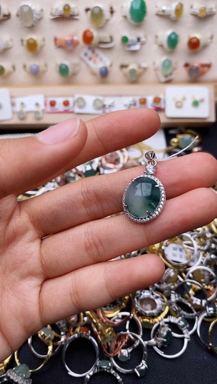 【闪购商品】翡翠颈饰银S925镶嵌缅甸翡翠