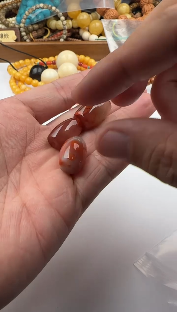 未镶嵌配饰南红玛瑙原矿南红玛瑙配饰