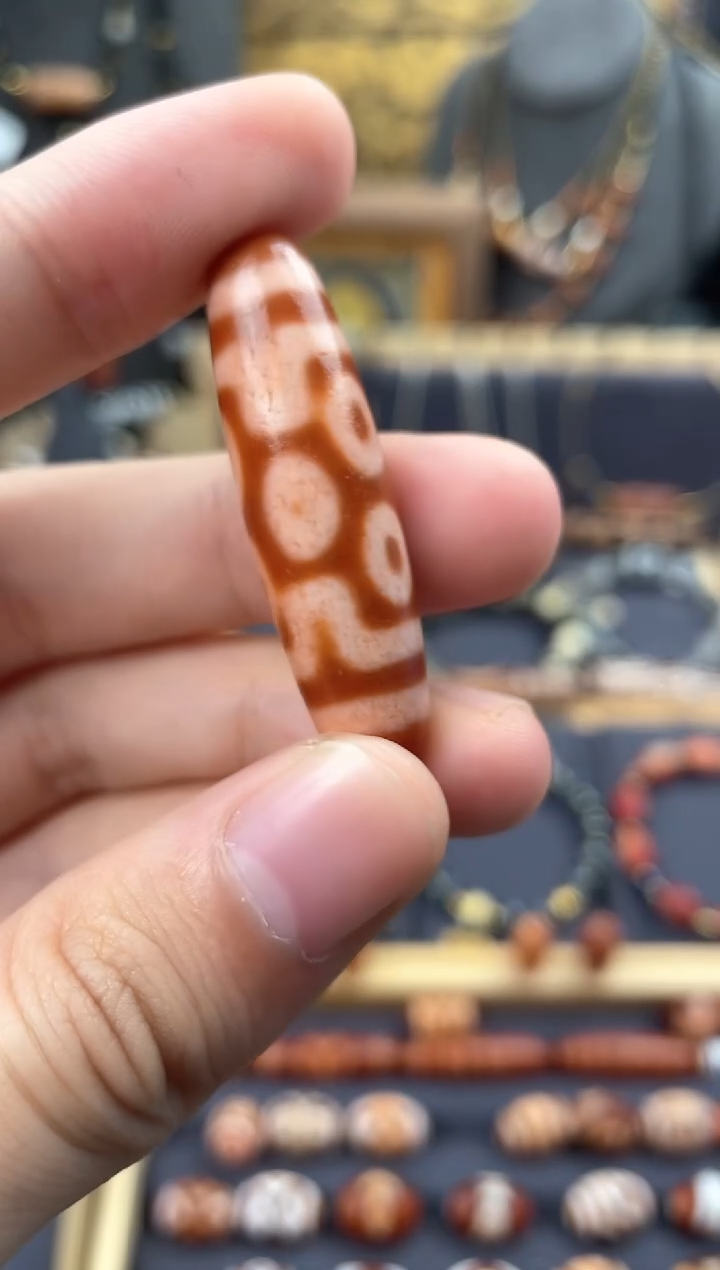 【闪购商品】玛瑙/玉髓颈饰未镶嵌美泓红肉七眼单珠