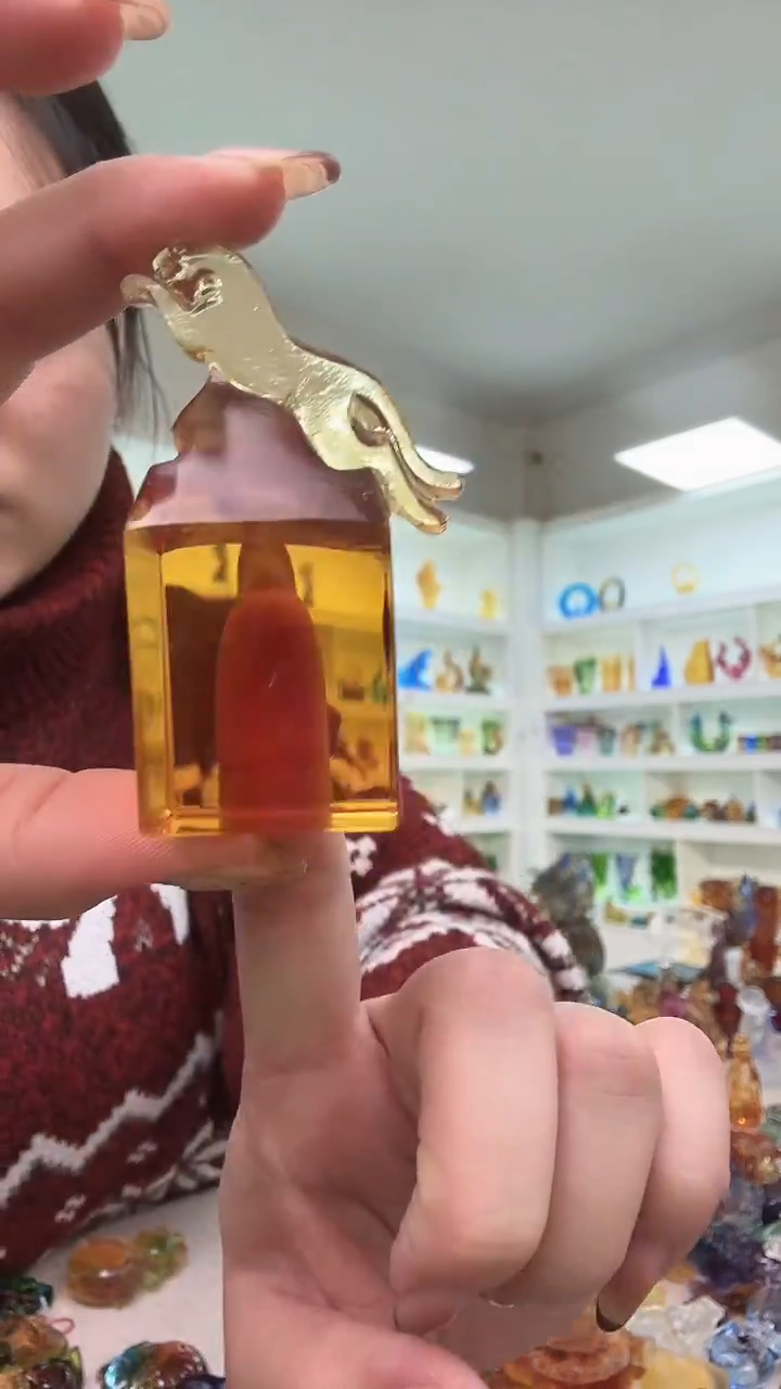 手工艺品琉璃豹子