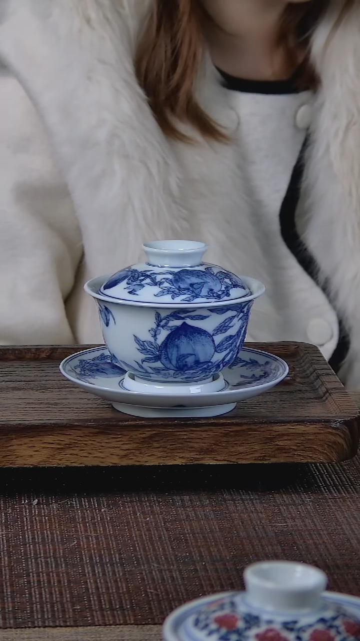 【闪购商品】折葵非器手工手绘福桃三才盖碗