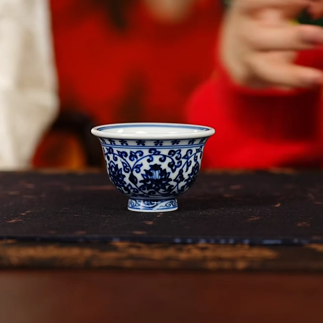 【栗子严选】墨舍柴窑缠枝莲迷你小压手杯 moshe757