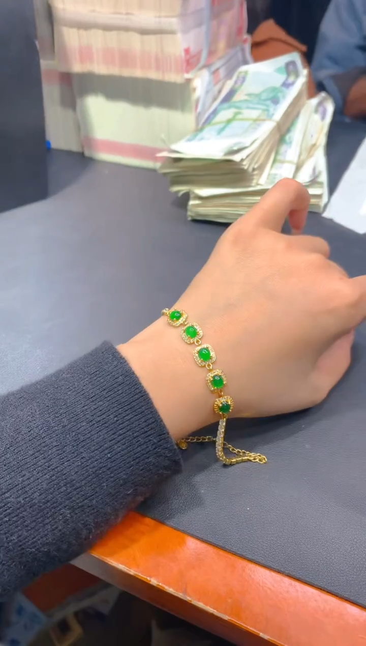 【闪购商品】定制翡翠未镶嵌86多样性发货（发其一）