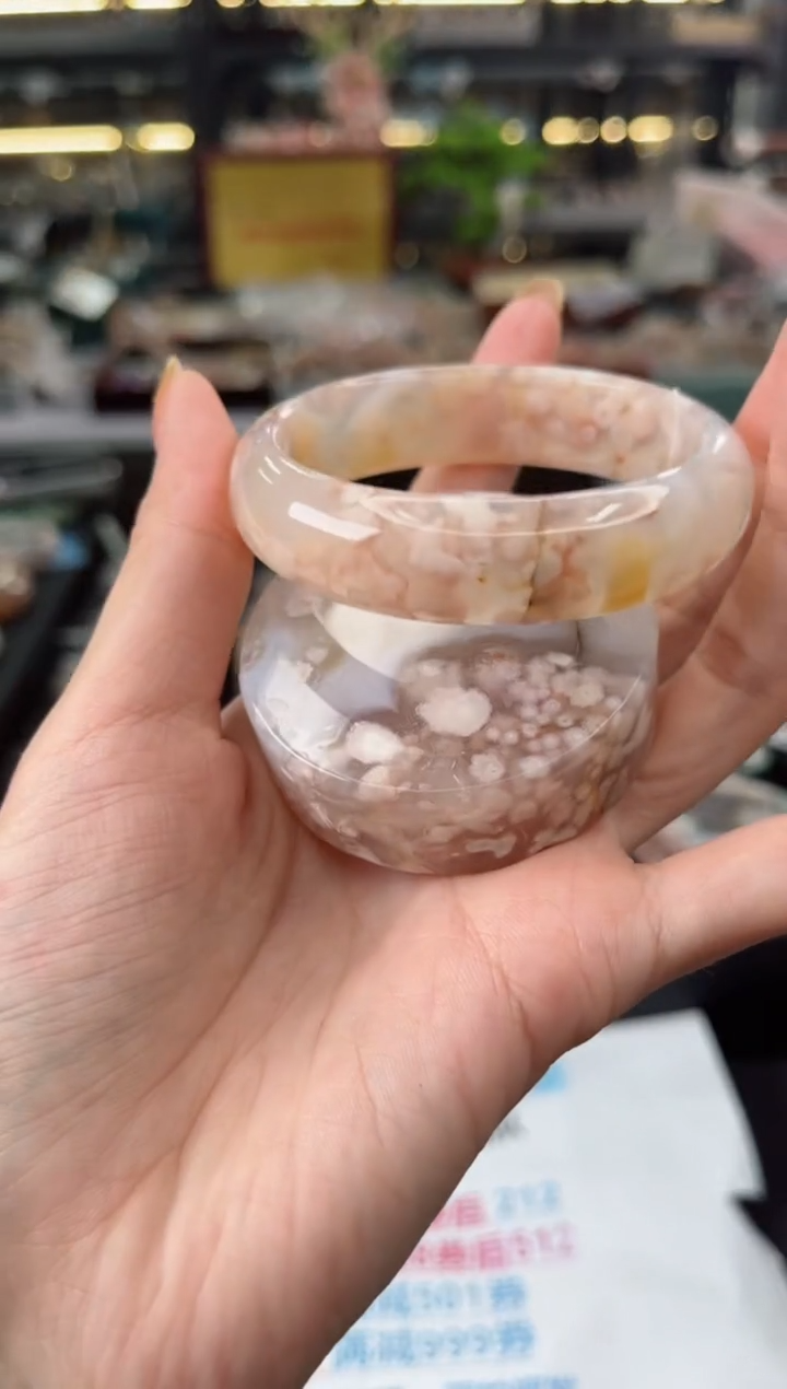 【闪购商品】石英质玉手镯未镶嵌54圈口（赠品镯心）3572097