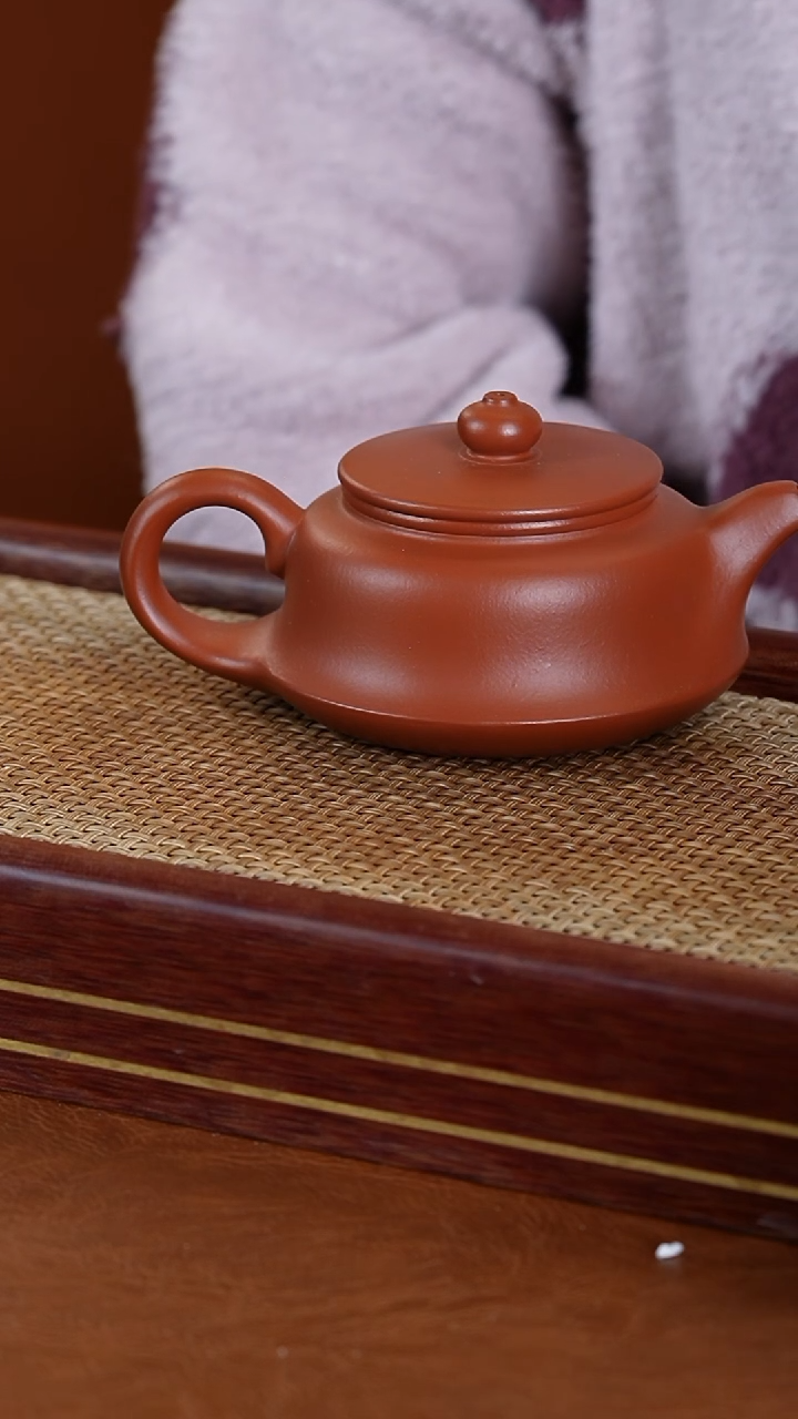 【闪购商品】紫砂茶壶范君华朱泥曲壶