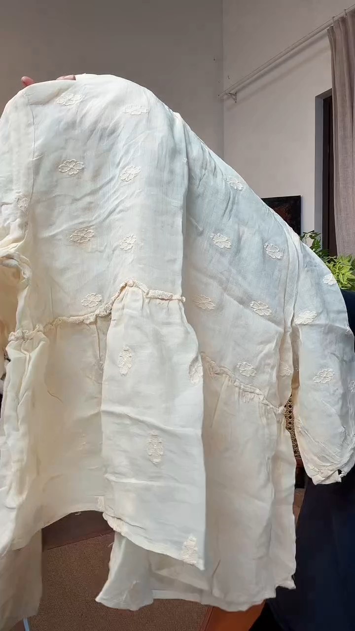 苎麻刺绣小衫上衣