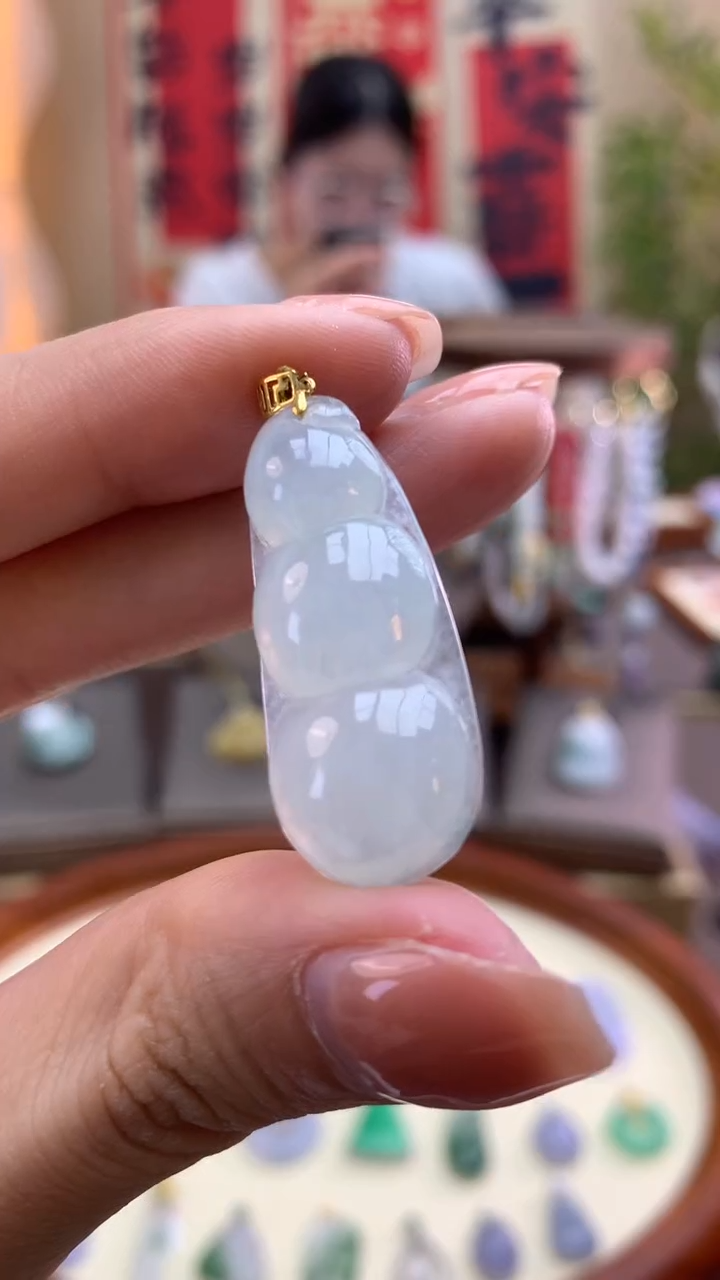 【闪购商品】翡翠颈饰18K金镶嵌豆子