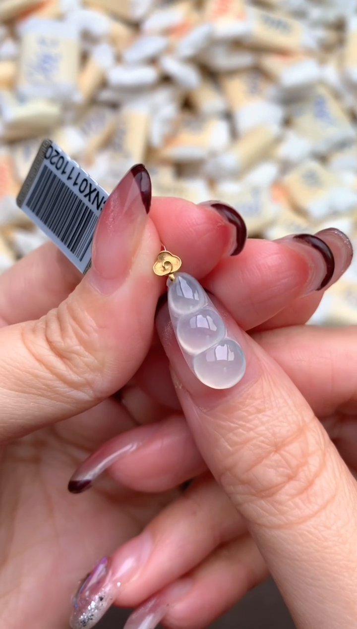 【闪购商品】翡翠挂件18K金镶嵌一