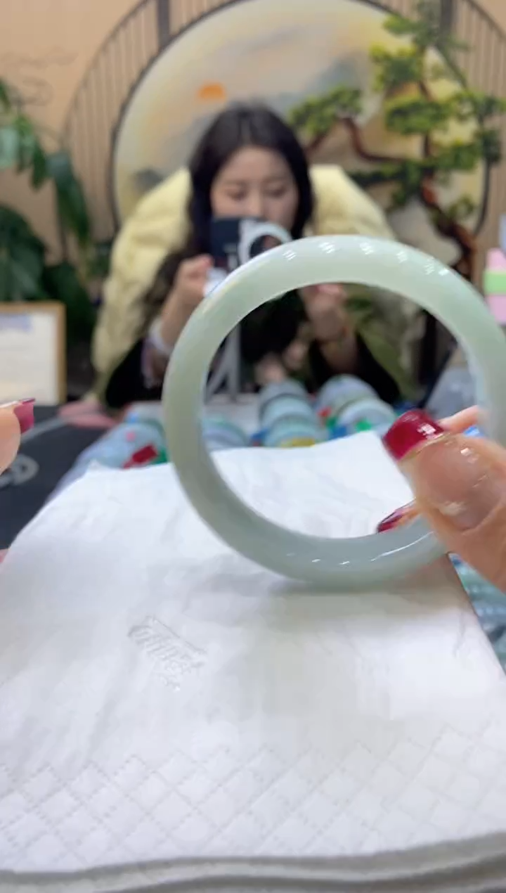 【闪购商品】翡翠手镯未镶嵌99904600