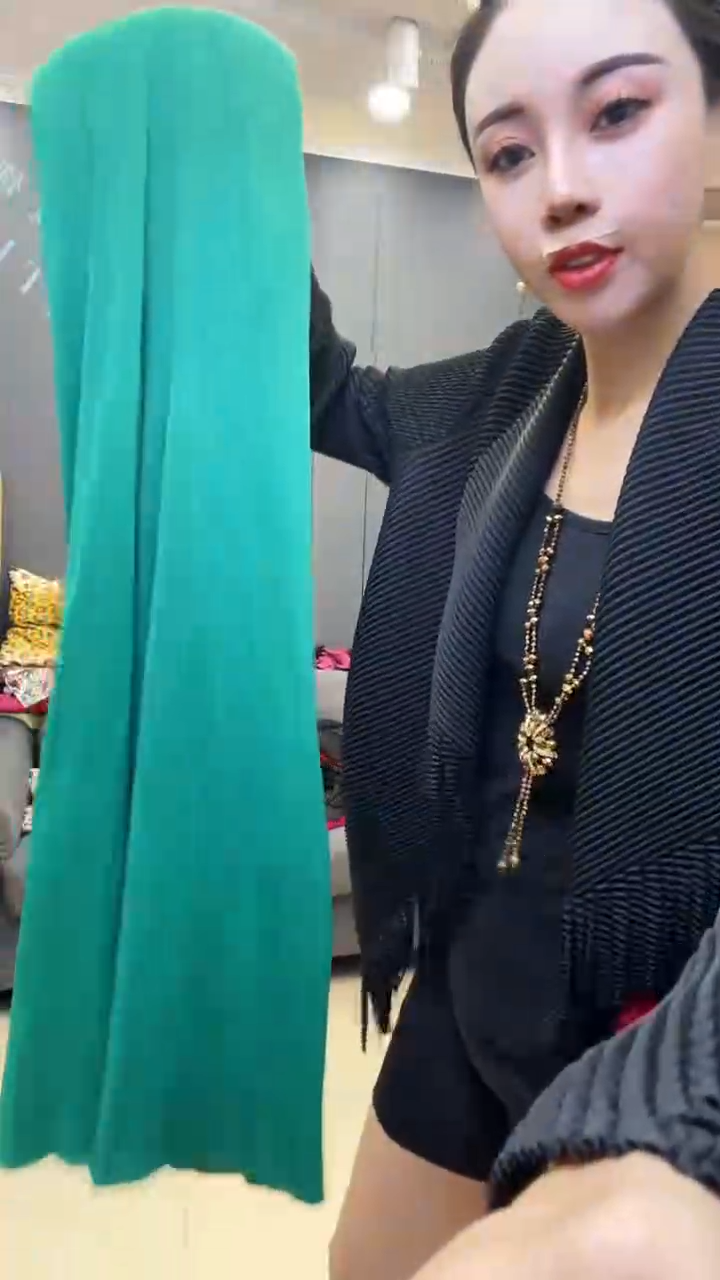 聚酯纤维（涤纶）绿色 裤子