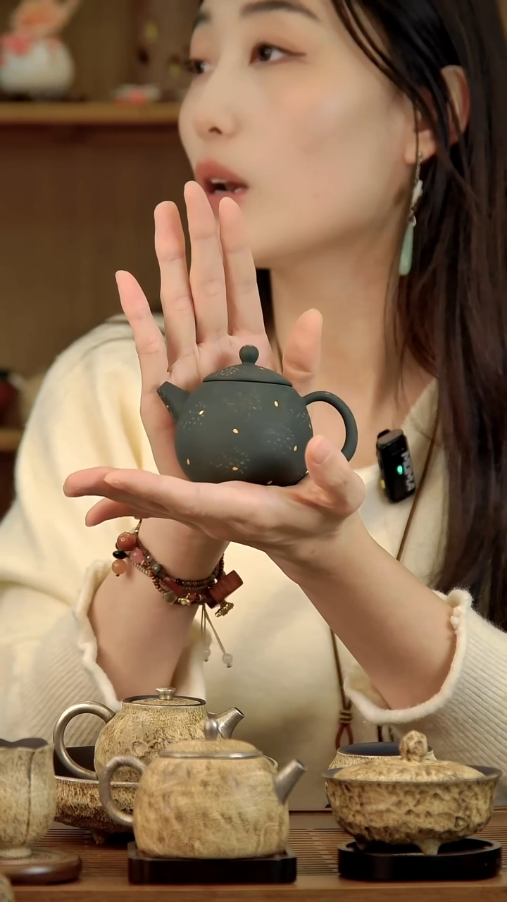  言野手作 初雪龙蛋壶