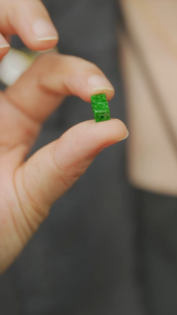 【闪购商品】翡翠颈饰未镶嵌吊坠