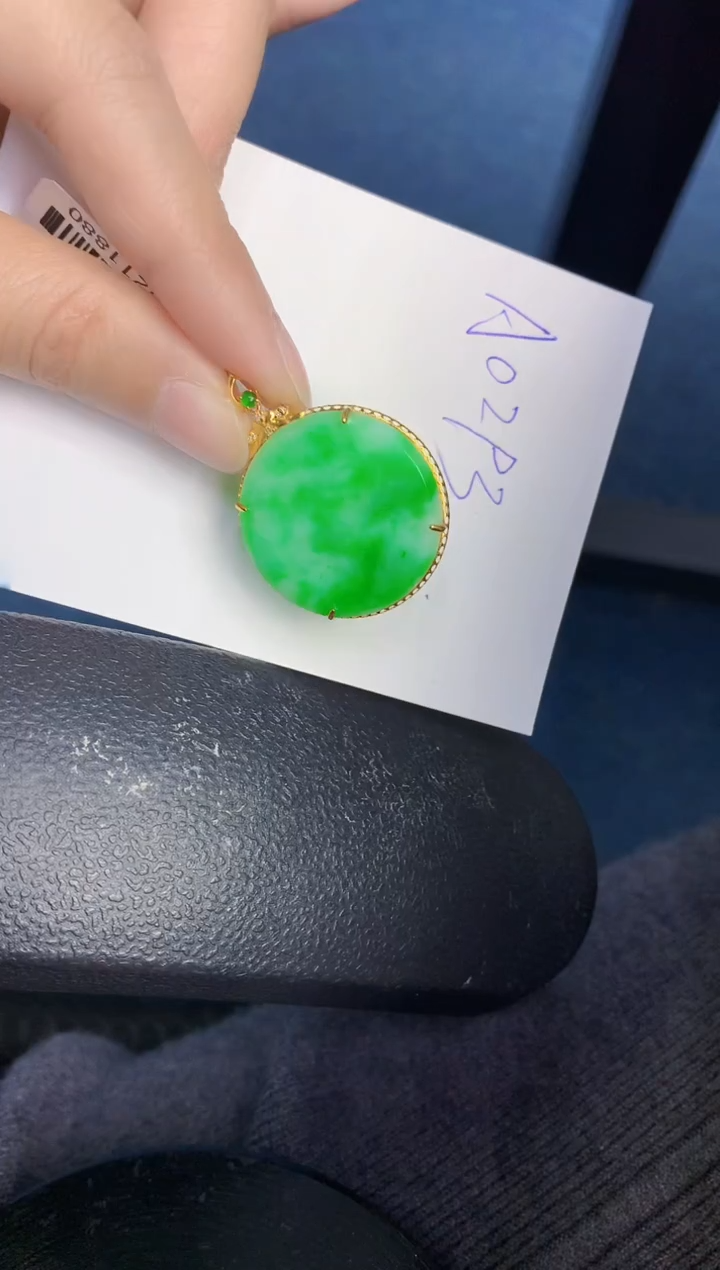 【闪购商品】翡翠颈饰18K金镶嵌000000000