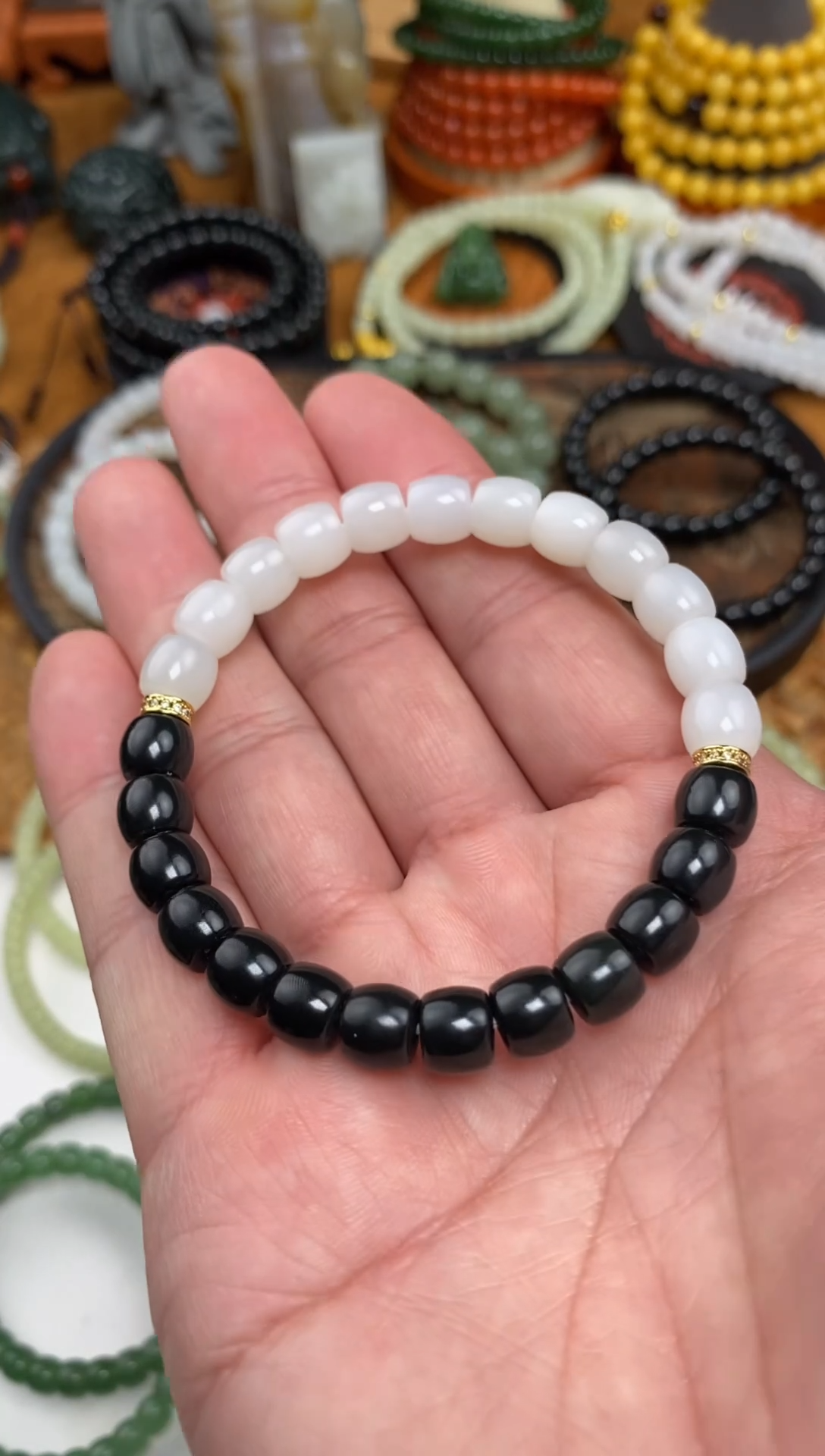 颈饰未镶嵌和田玉手串