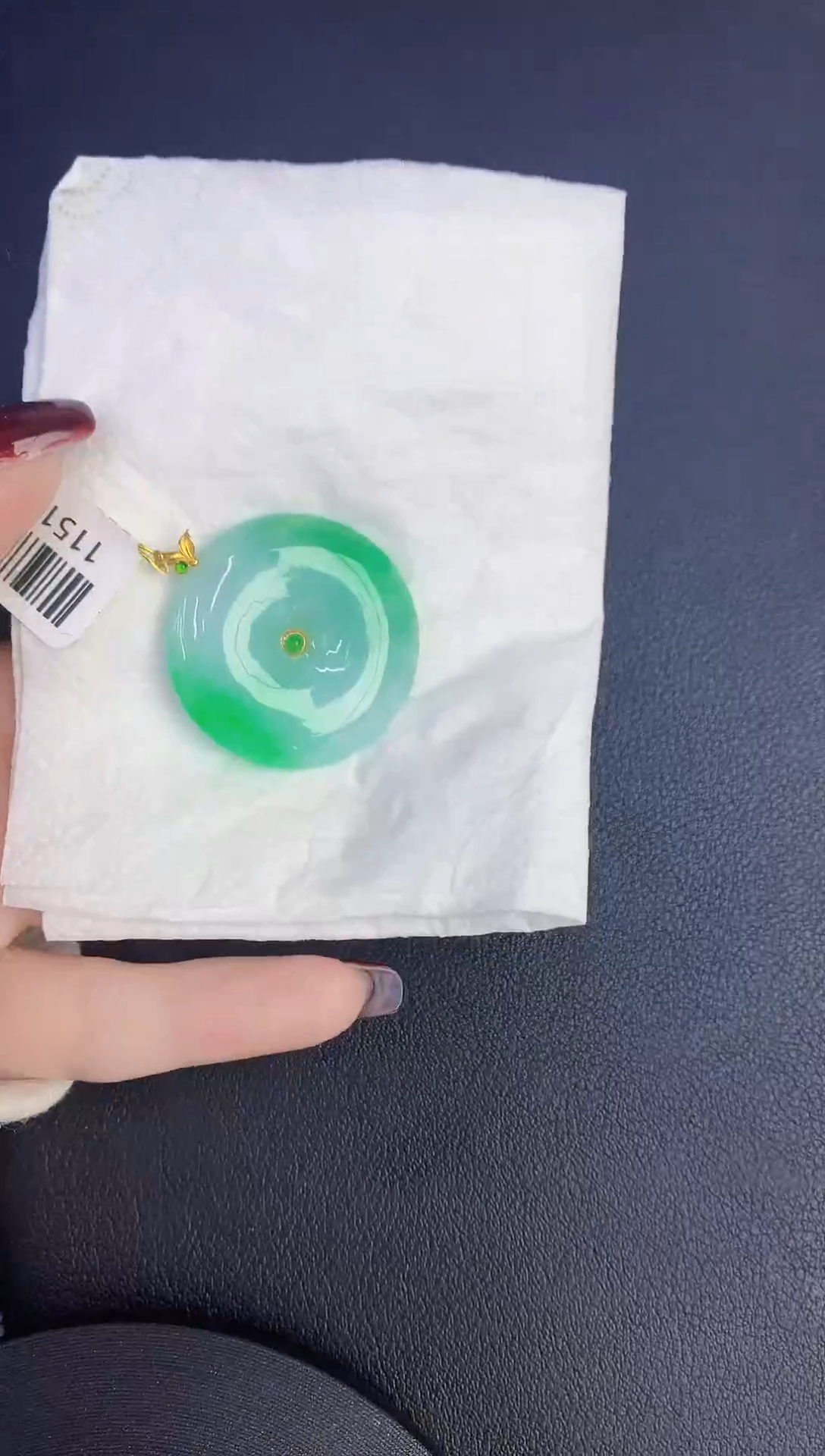 颈饰18K金镶嵌翡翠缅甸天然翡翠A货